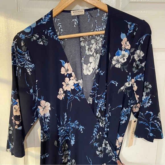 Kiyonna NWT Floral Stretchy Wrap Dress Navy Blue and Pink Size 1X - Picture 5 of 12